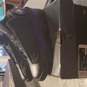 Air Jordan 13 retro black and purple